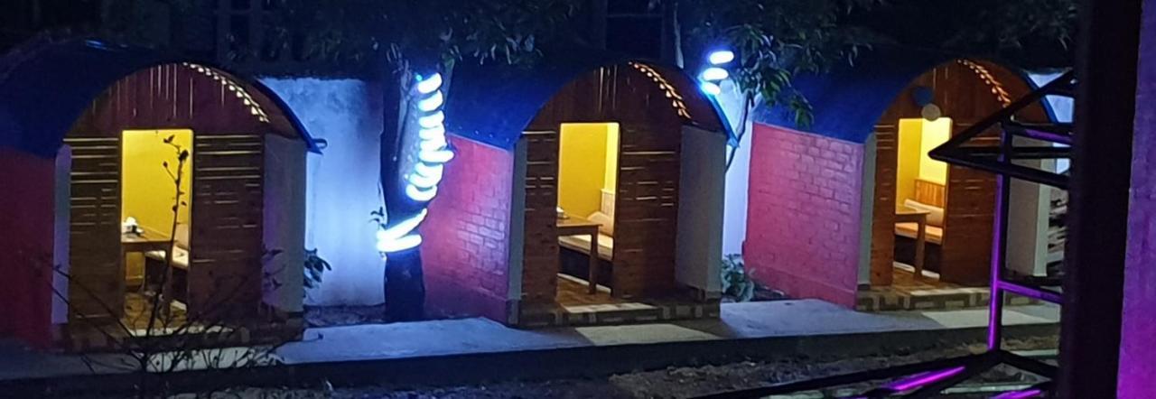 London House Resort Biratnagar Exterior foto