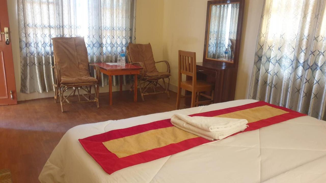 London House Resort Biratnagar Exterior foto